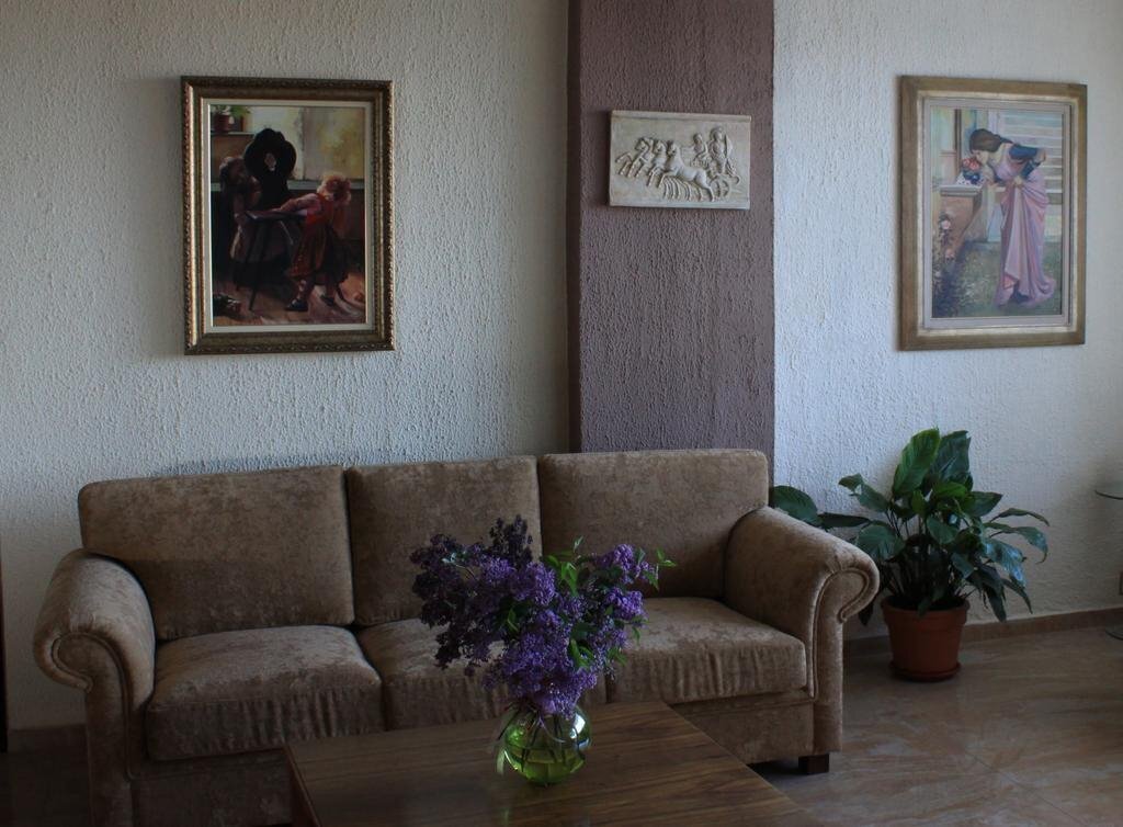 Апартаменти ATHORAMA HOTEL 3*