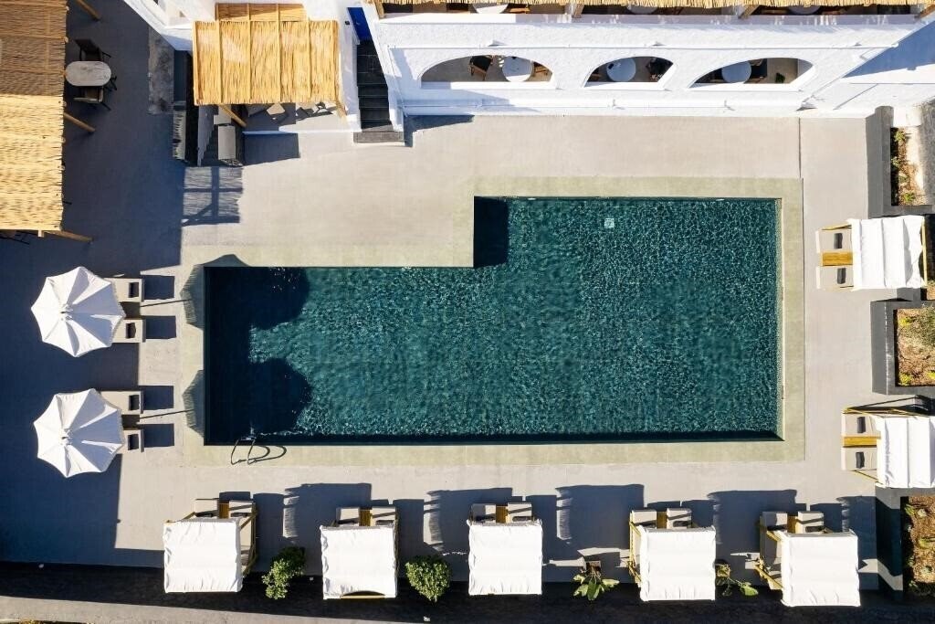 Отель The Noverian Bios Santorini Hotel 5*