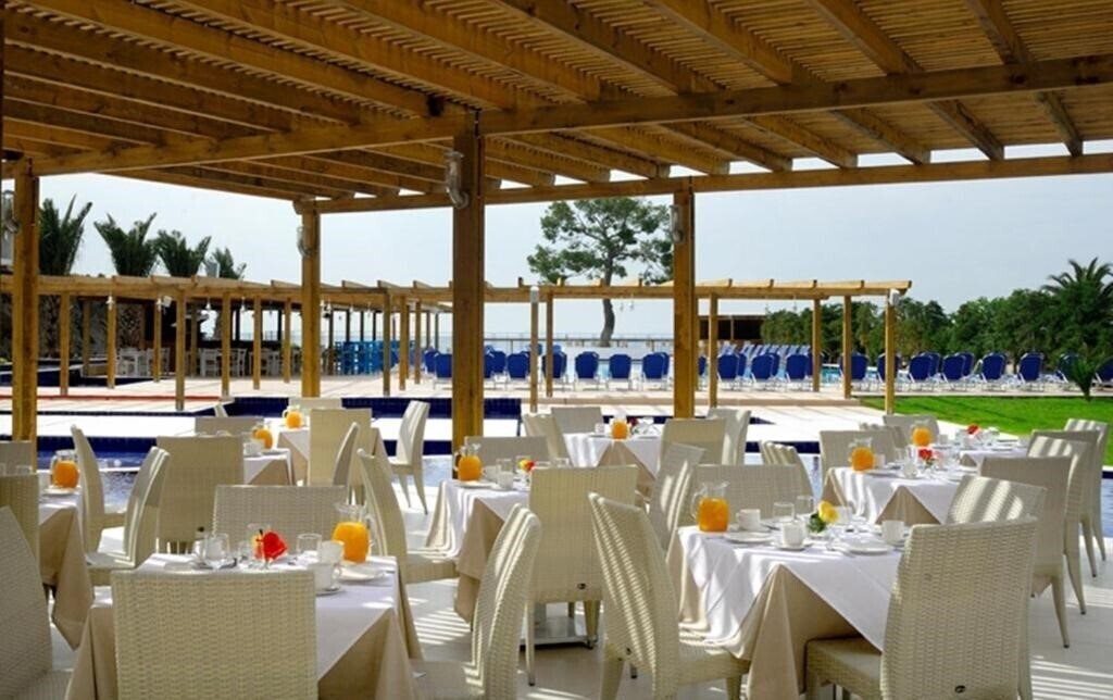 Картинка Kinetta Beach Resort & SPA 4*