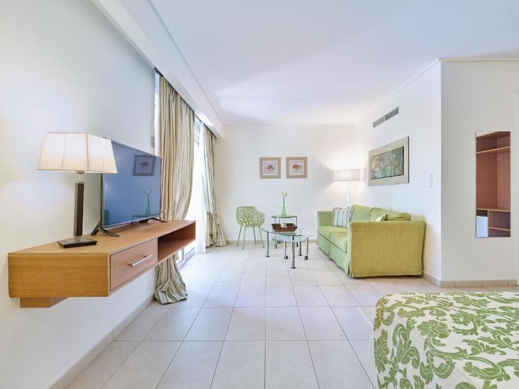 Вид Kinetta Beach Resort & SPA 4*