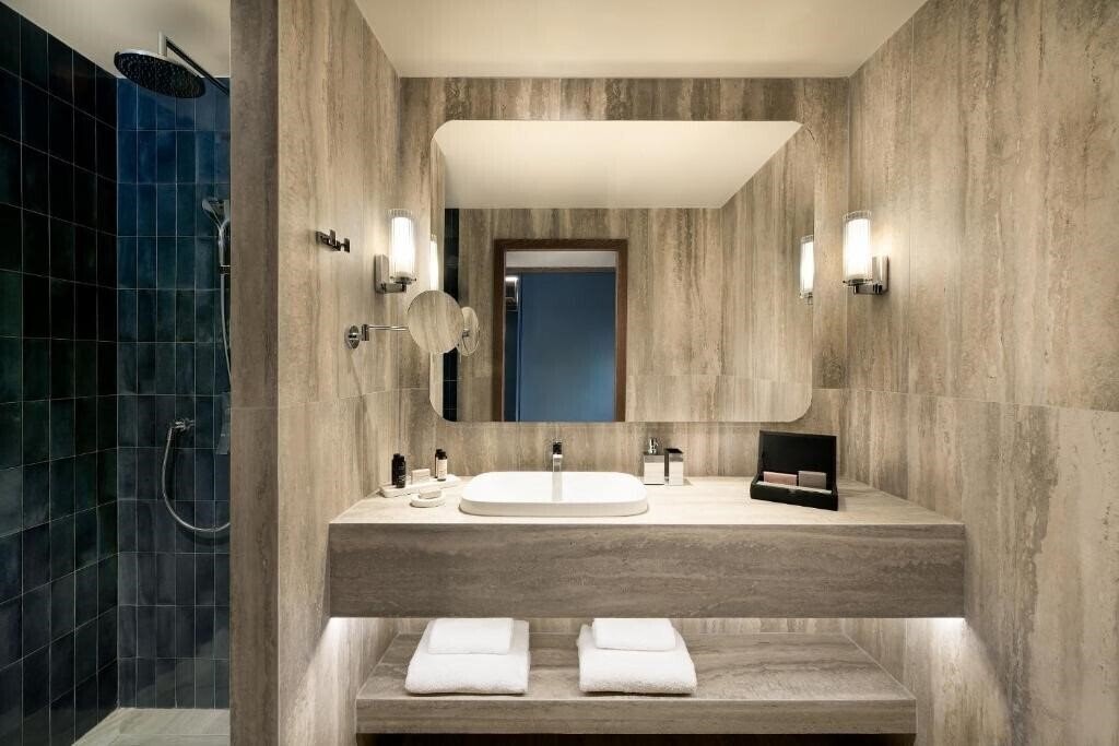 Фотографія Mitsis Nu Piraeus Port 4*