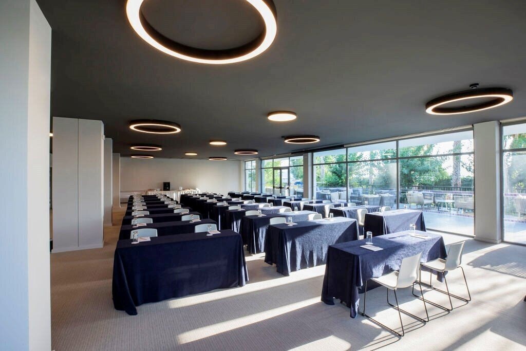 Апартаменти Golden Coast Hotel & Bungalows 4*