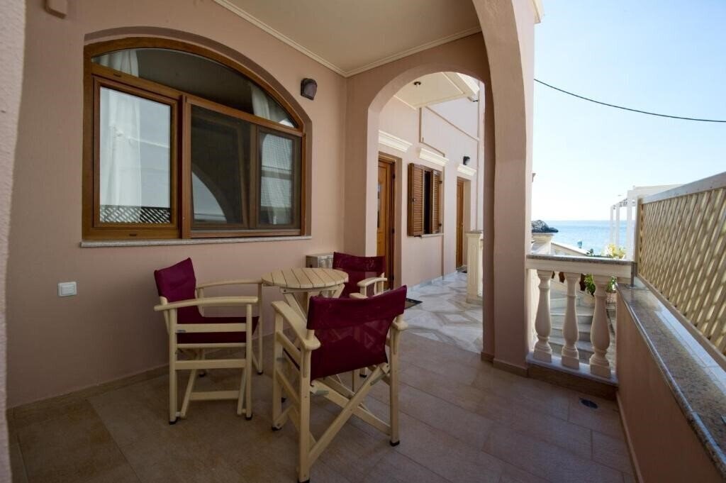 Апартаменты Utopia Hotel 5*