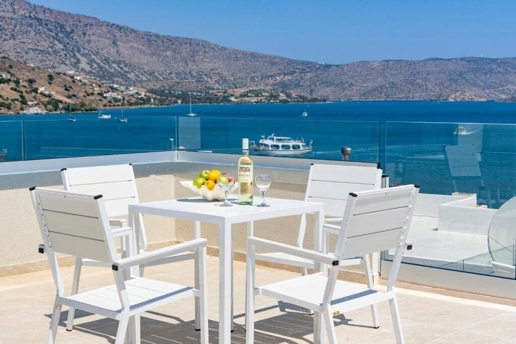 Апартаменти Naiades Village Elounda 3*