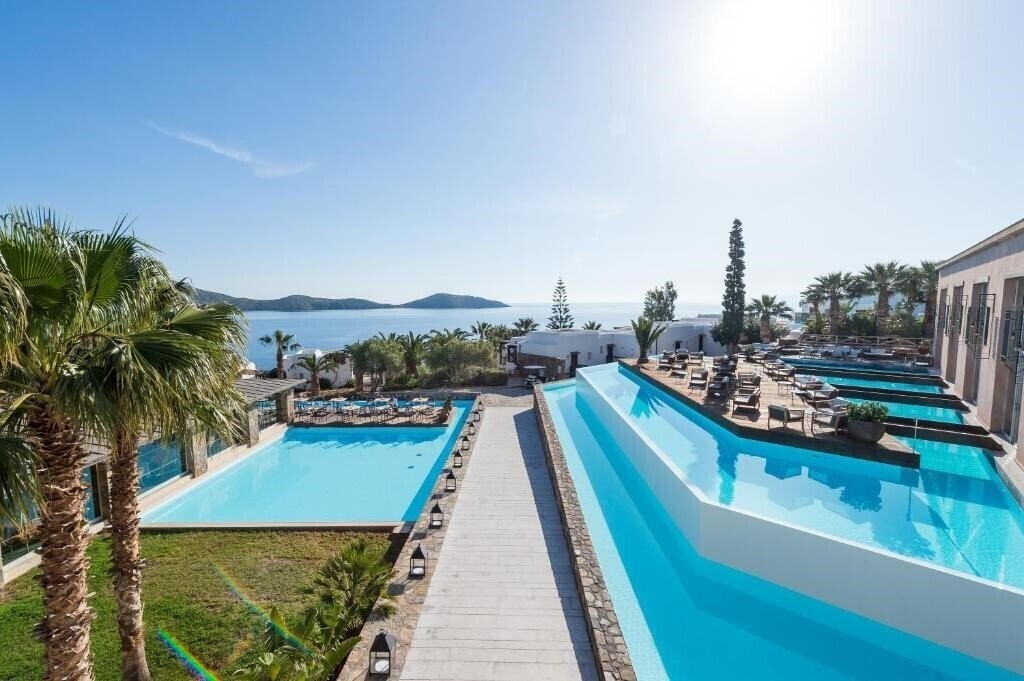 Отель Aquila Elounda Village 5*