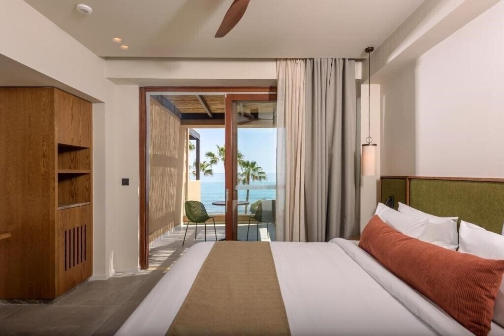 Фото Hotel Blue Sea Beach Affiliated by Melia (ex. Blue Sea Beach Stalida, Zeus Hotels Blue Sea Beach, Sentido Blue Sea Beach) 5*