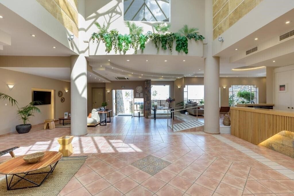 Фотография Hotel Blue Sea Beach Affiliated by Melia (ex. Blue Sea Beach Stalida, Zeus Hotels Blue Sea Beach, Sentido Blue Sea Beach) 5*