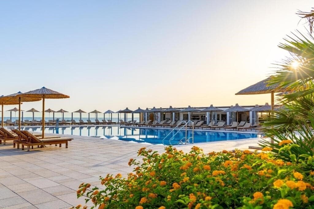 Апартаменты Creta Beach 4*