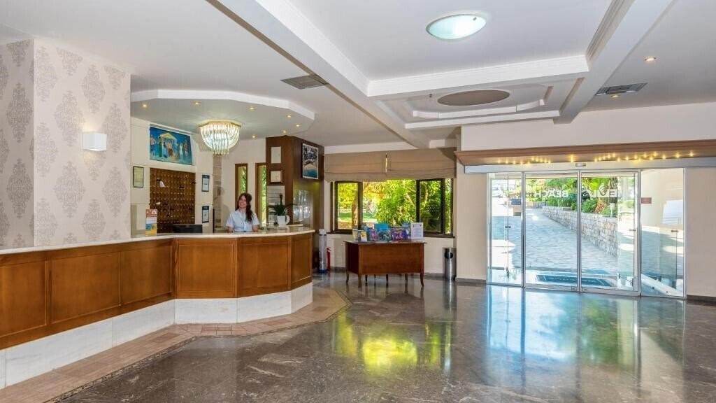 Апартаменти Themis Beach 4*