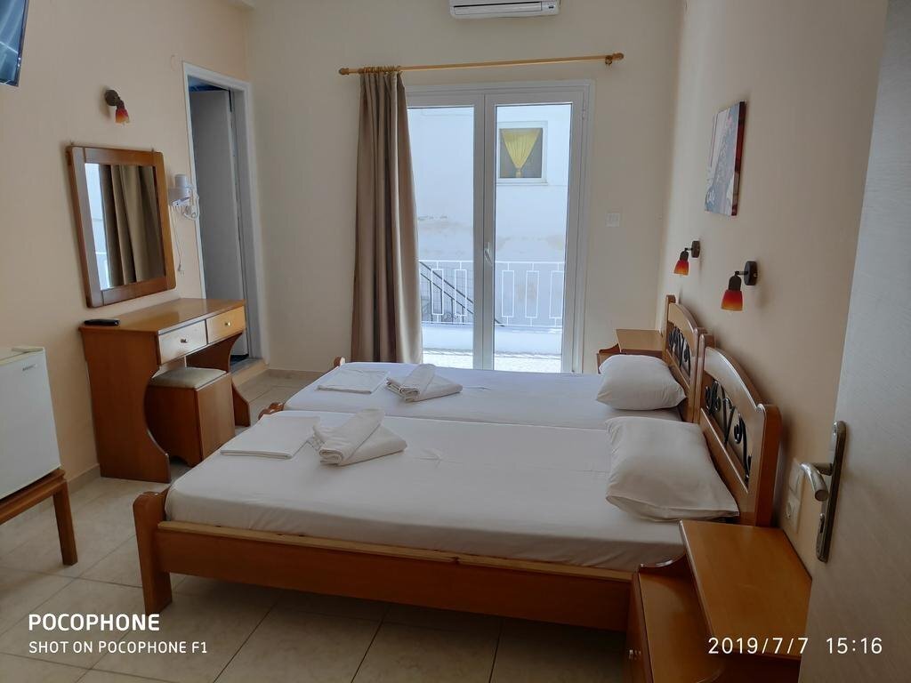 Апартаменти Australia Hotel 2*