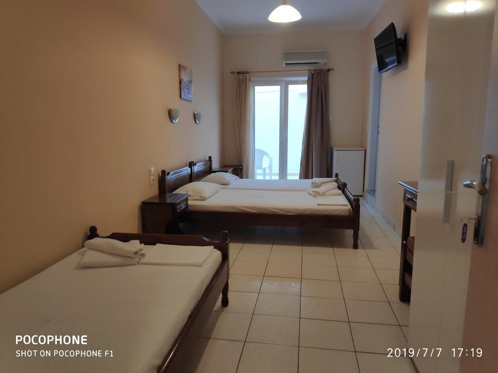 Панорама Australia Hotel 2*