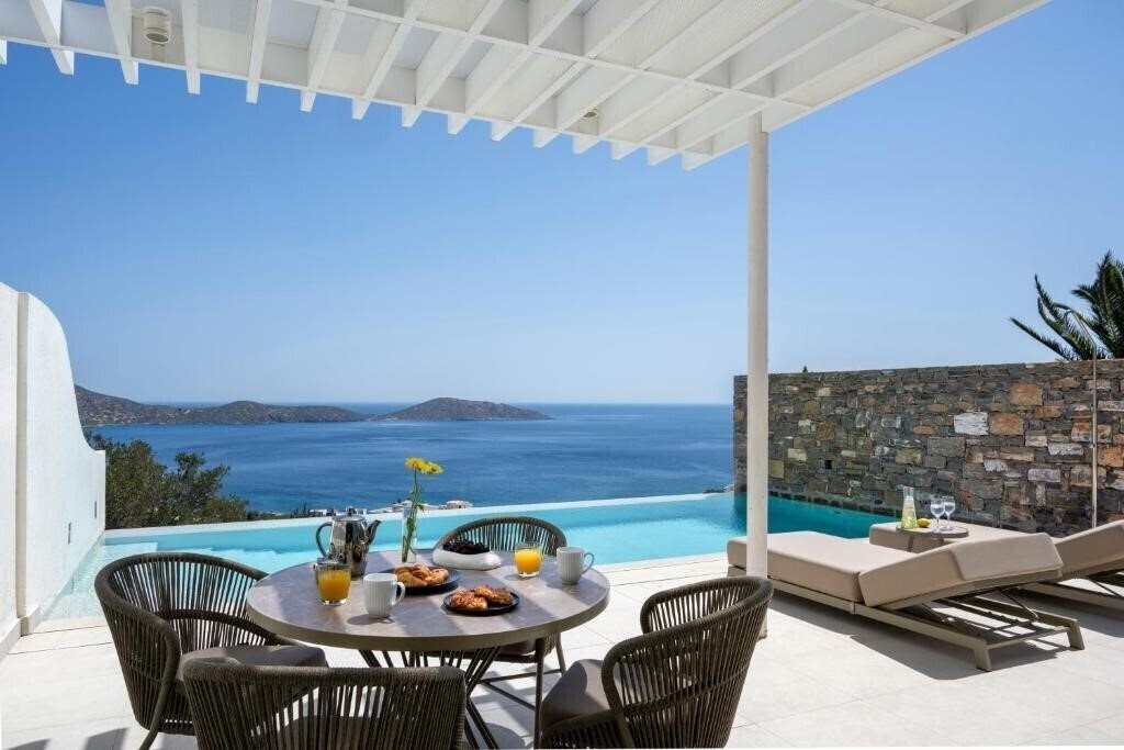 Территория Elounda Gulf Villas & Suites 5*