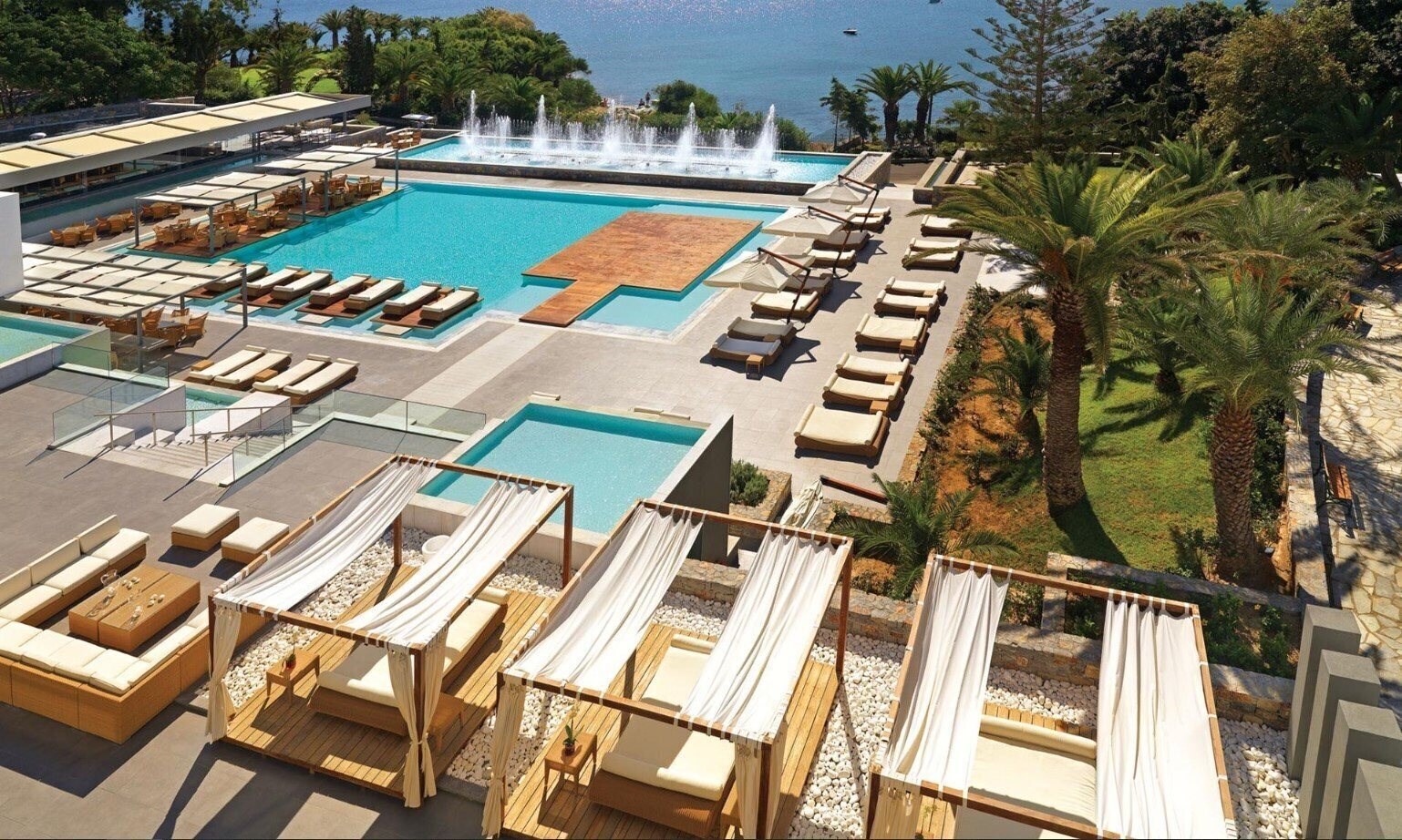 Отель Capsis-Eternal Oasis Out Of The Blue 5*