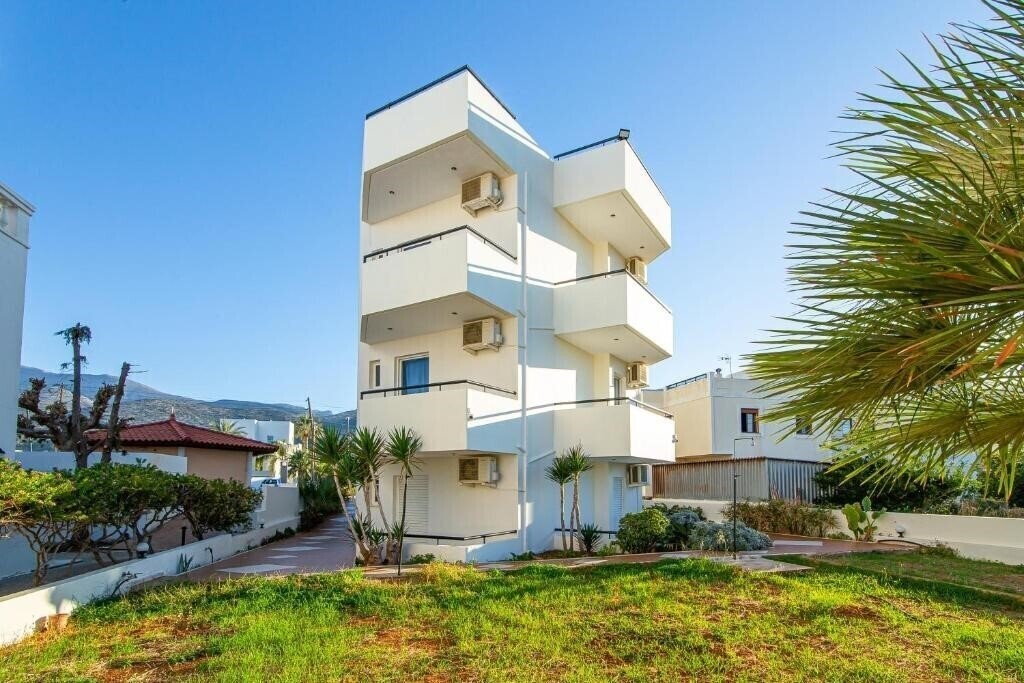 Фотографія Sunshine Garden Apartment 2*