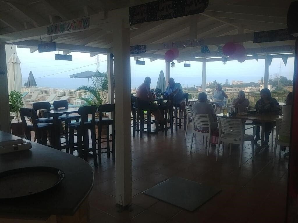 Апартаменти Frida Village Apartments 3*