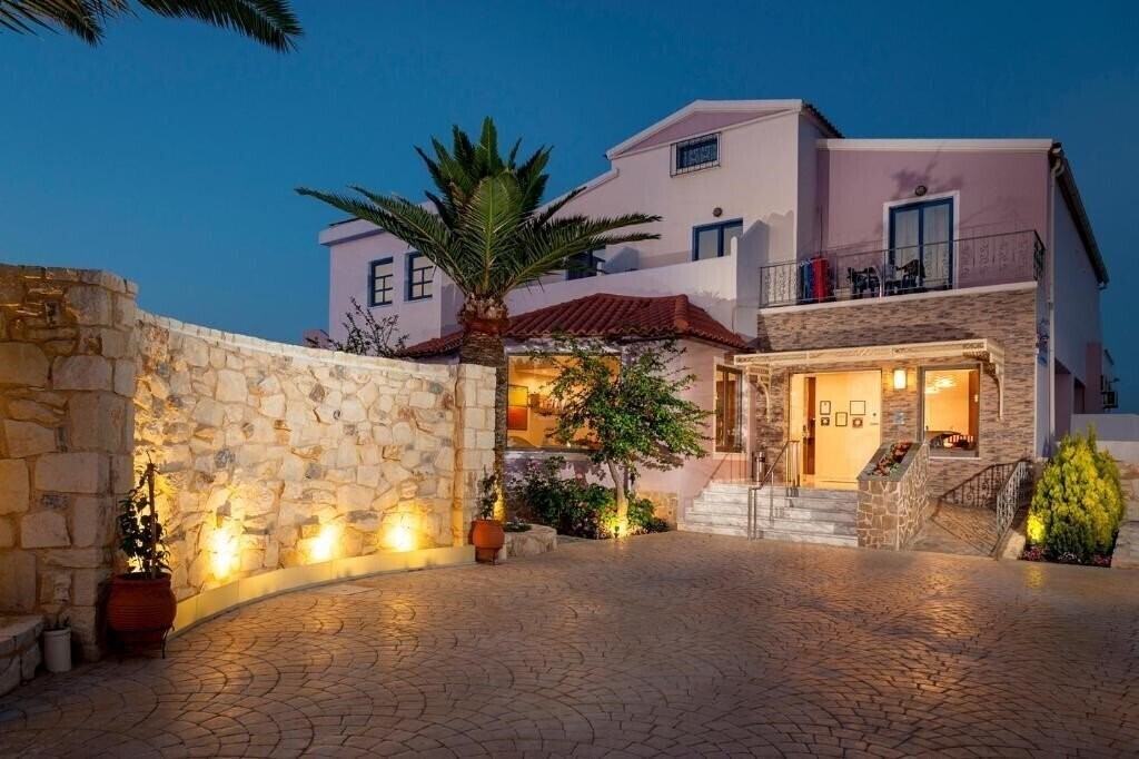 Территория Adelais Hotel 3*