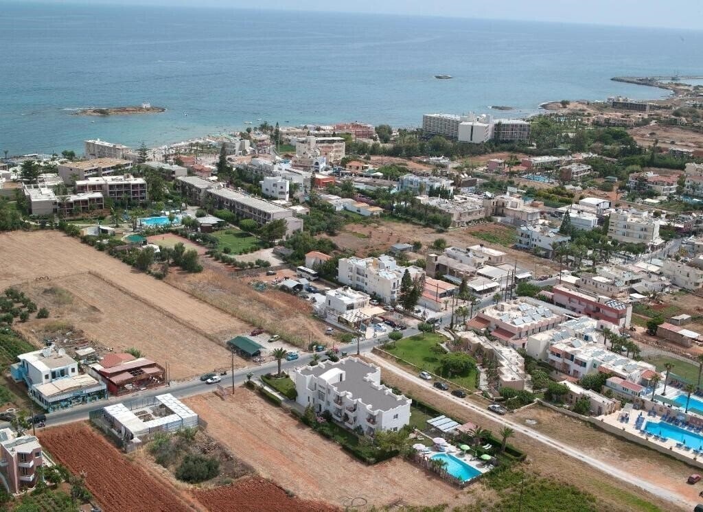 Территория Altis Hotel 2*