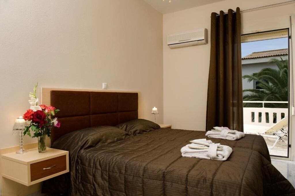 Территория Axos Hotel 3*