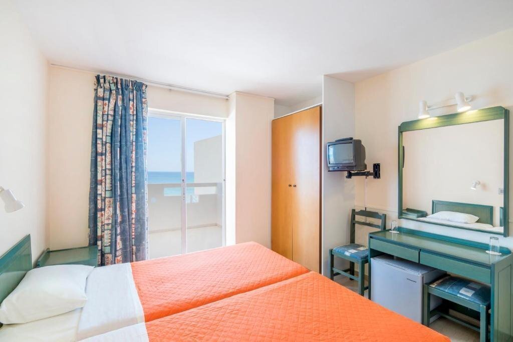 Вид Evelyn Beach 4*