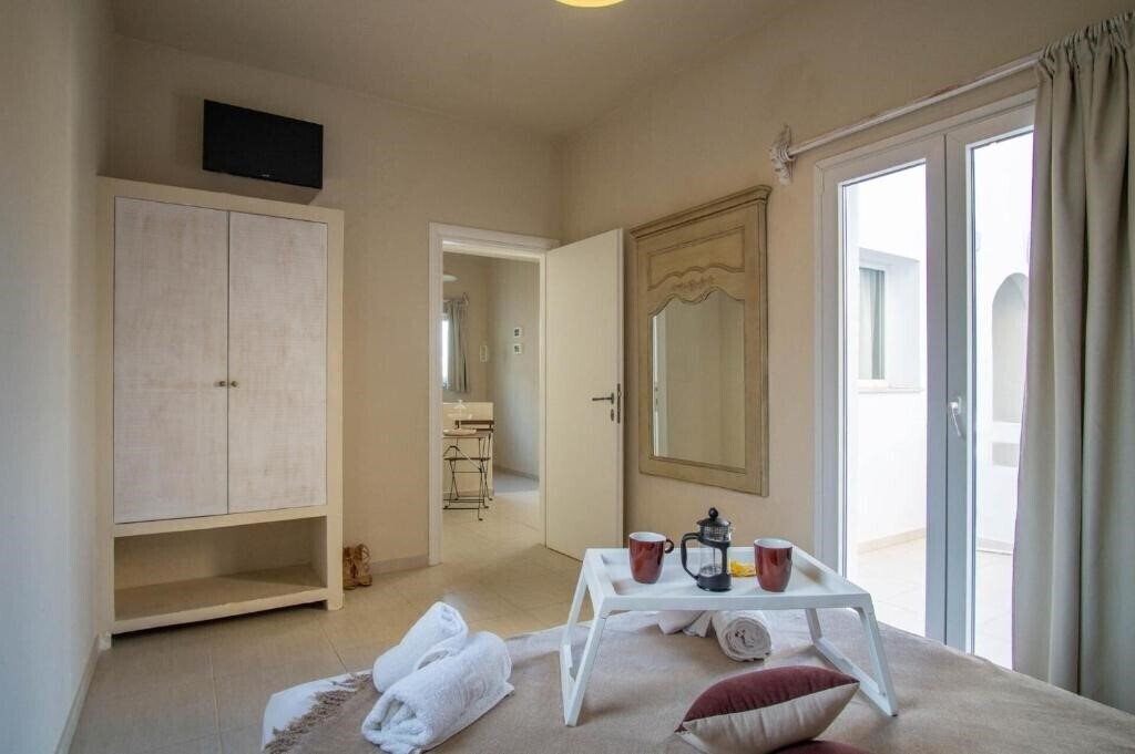 Фотографія Golden Sun Studios 3*