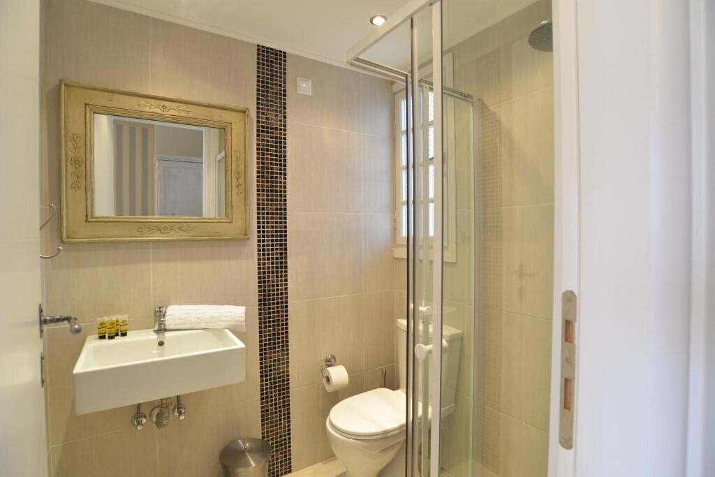 Апартаменти Golden Sun Studios 3*