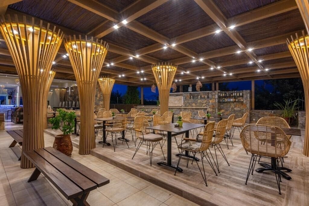 Апартаменты Dias Hotel & Apts 3*