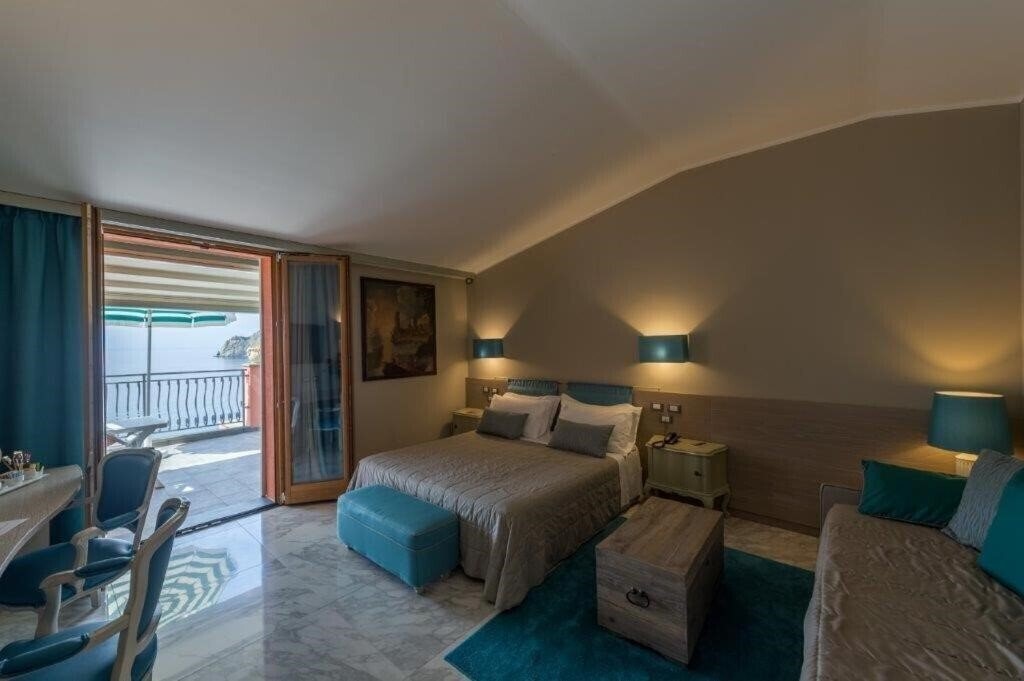 Територія Porto Roca 4*
