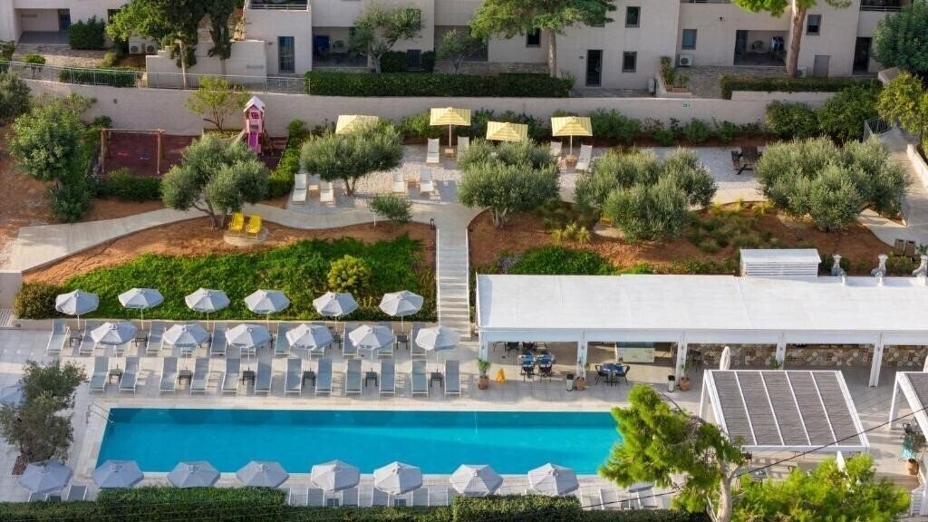 Апартаменти Sundance Apartments & Suites 4*