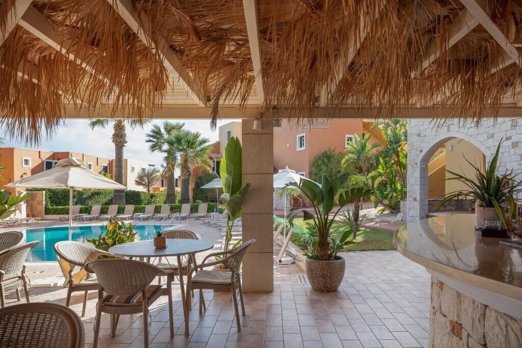 Вид Dia Apartments 3*