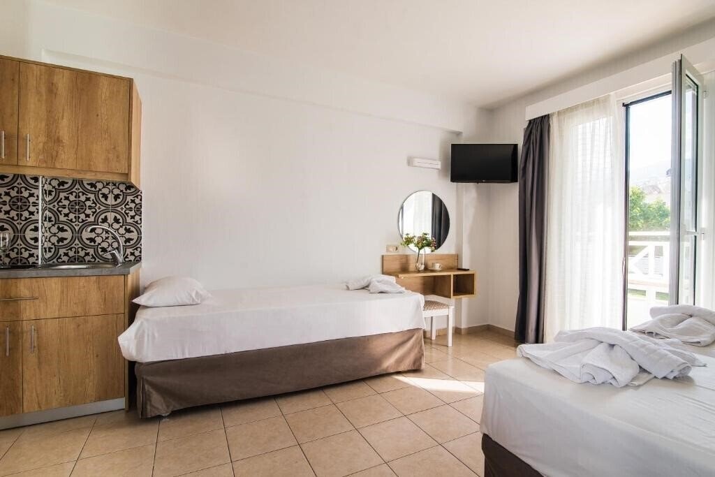 Вид Comfort Studios Malia 2*