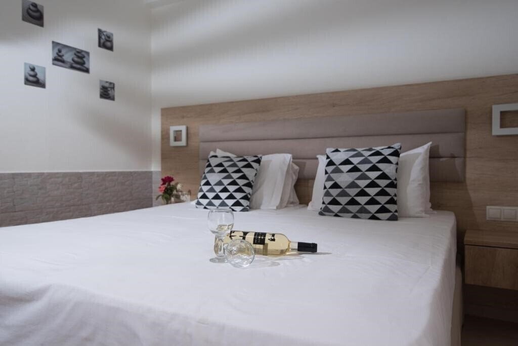 Апартаменти Comfort Studios Malia 2*