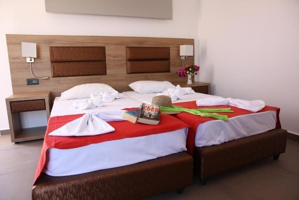 Территория Porto Plazza (ex. Dimitrion Central Hotel) 3*