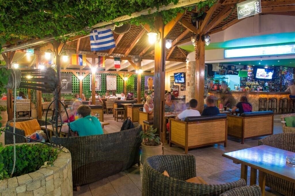 Апартаменты Stonewell Studio 2*