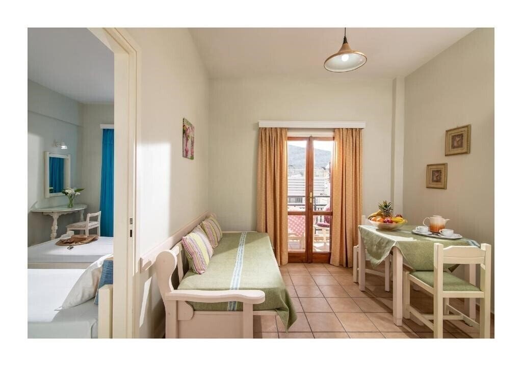 Территория Semiramis Malia Hotel 3*