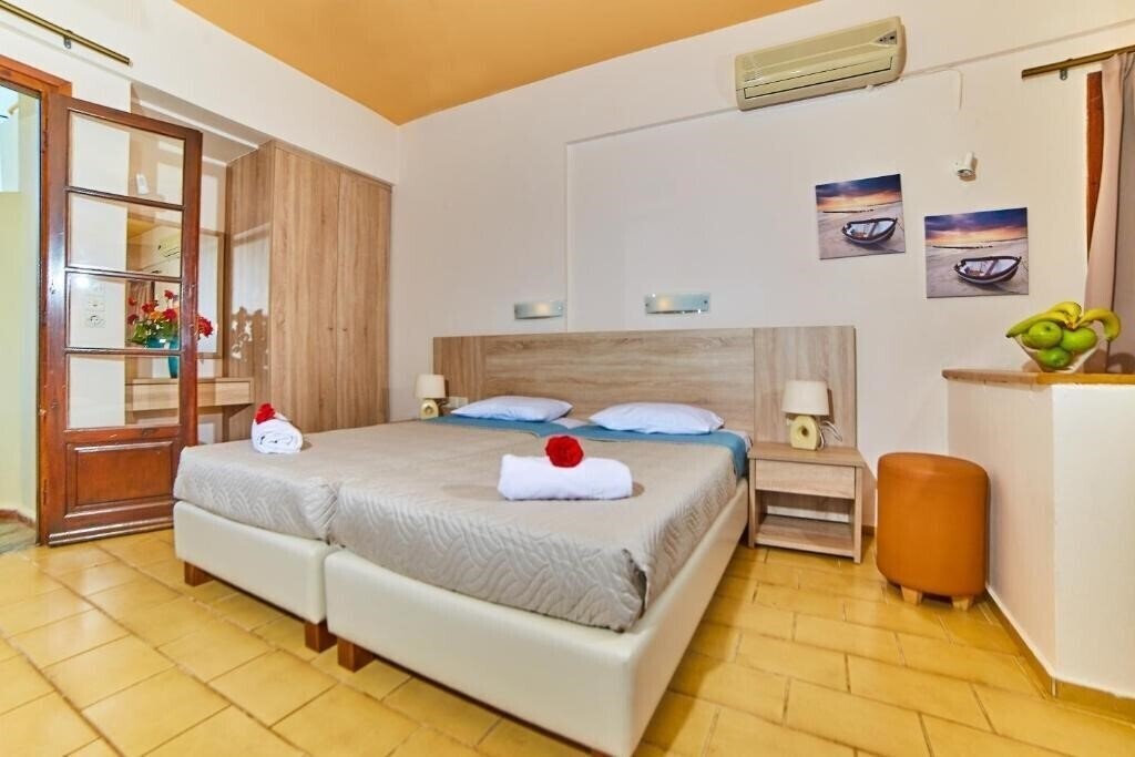 Панорама Villa Diasselo Apartments 3*