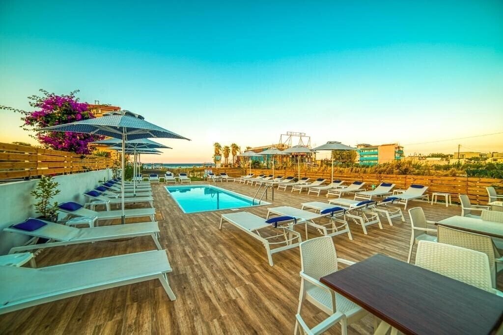 Апартаменти Emi Apartments 2*