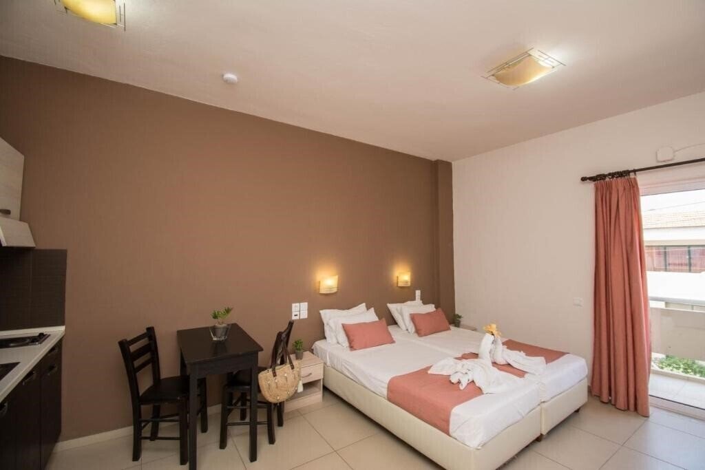 Вид Stella Paradise Hersonissos 3*