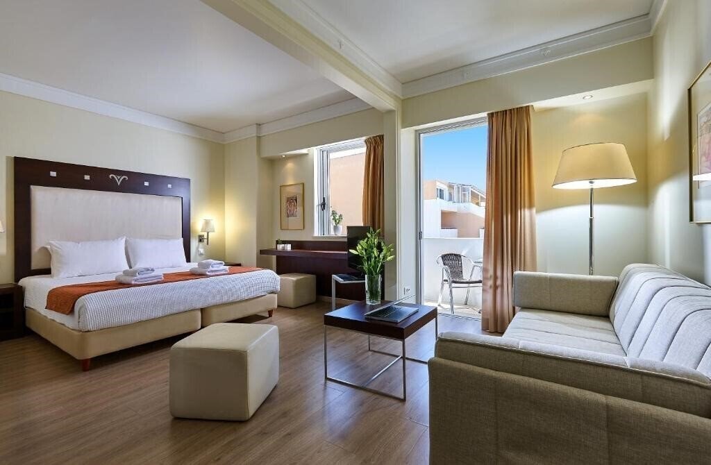 Панорама Atrion Hotel Heraklion 3*