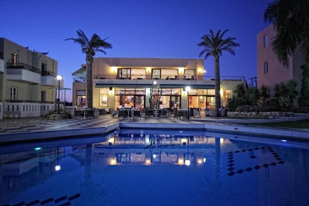 Отель Bellos Apart 3*