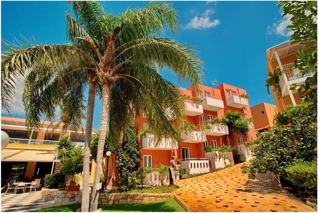 Вид Bellos Apart 3*