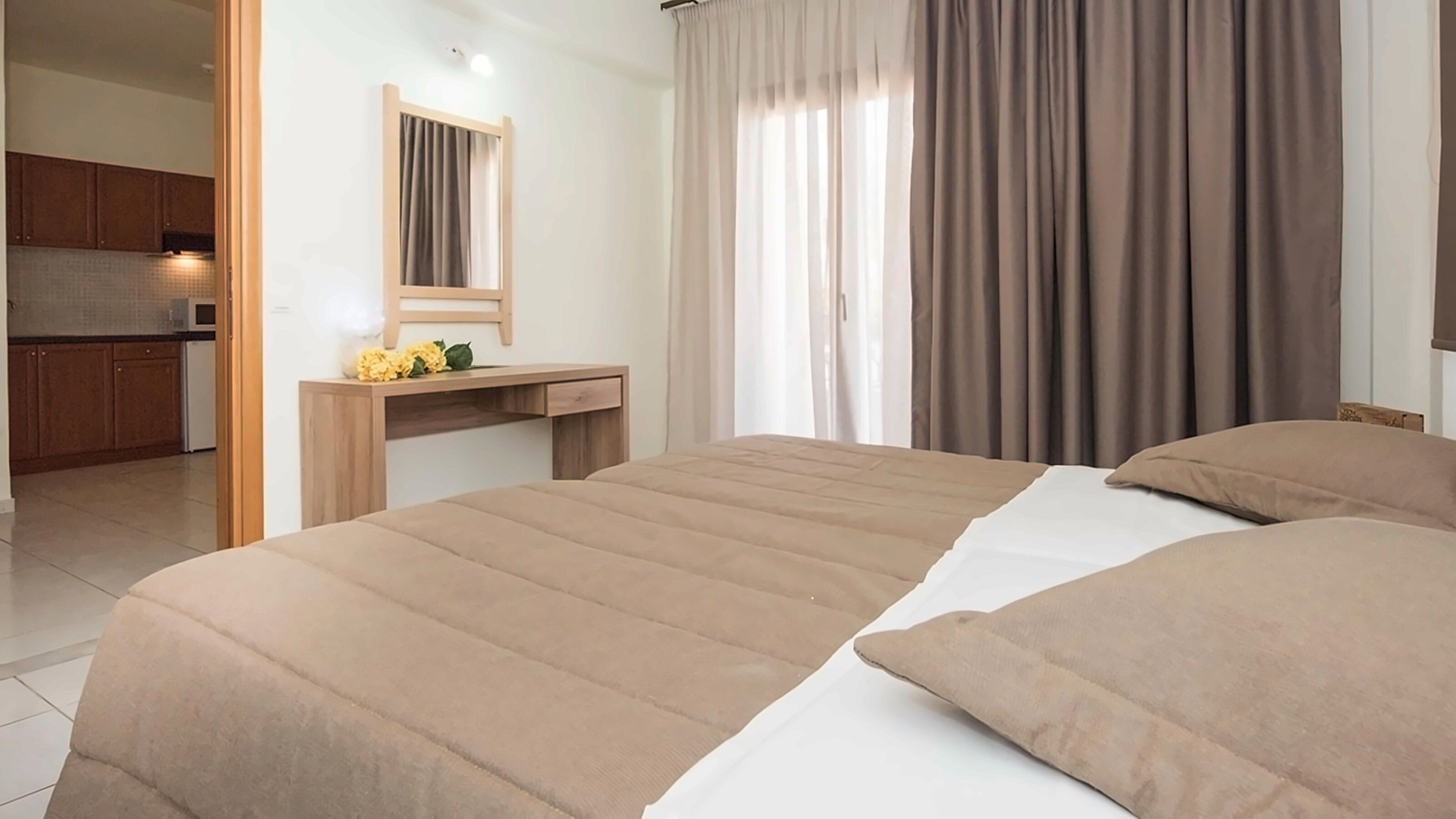 Территория Niriedes-Dionyssos Village 3*