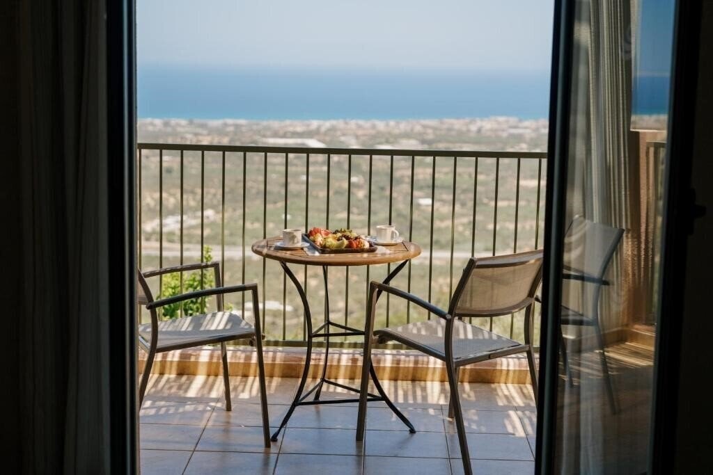 Изображение Village Heights Resort 5*