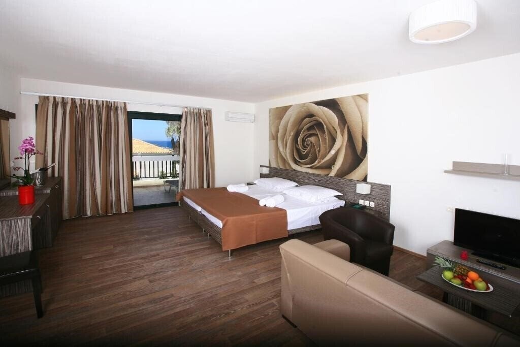 Апартаменты Katrin Suites 4*