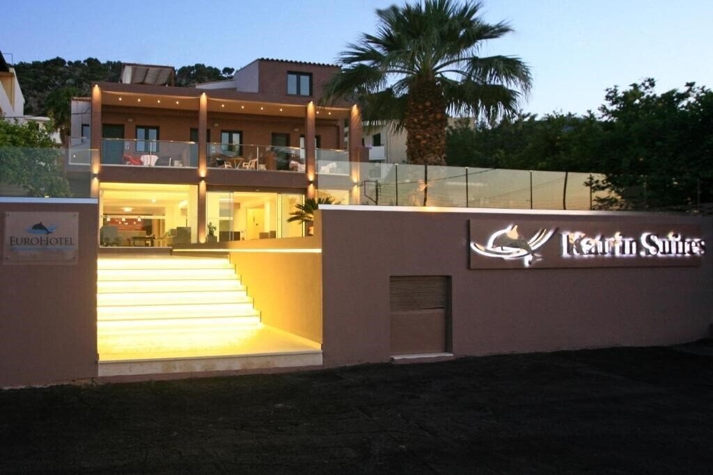 Панорама Katrin Suites 4*