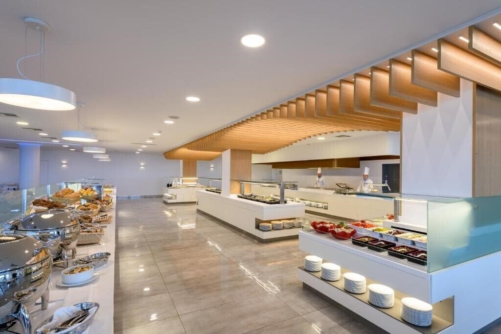 Панорама Grand Hotel Hersonissos 4*