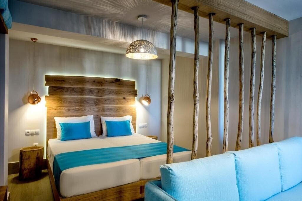 Панорама Senses Blue Boutique Hotel 4*