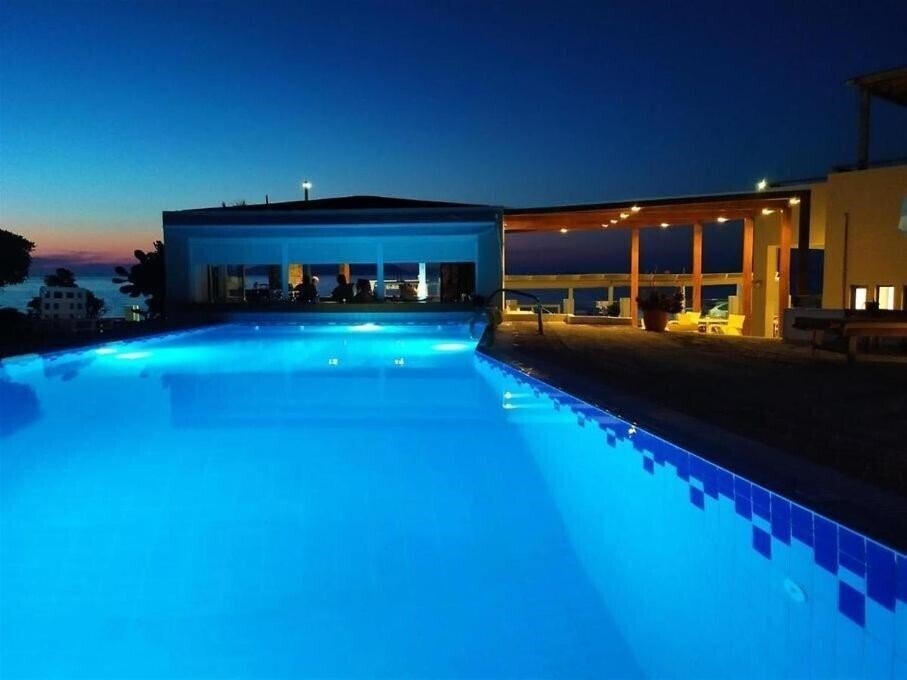 Вид Yria Beach Hotel 4*