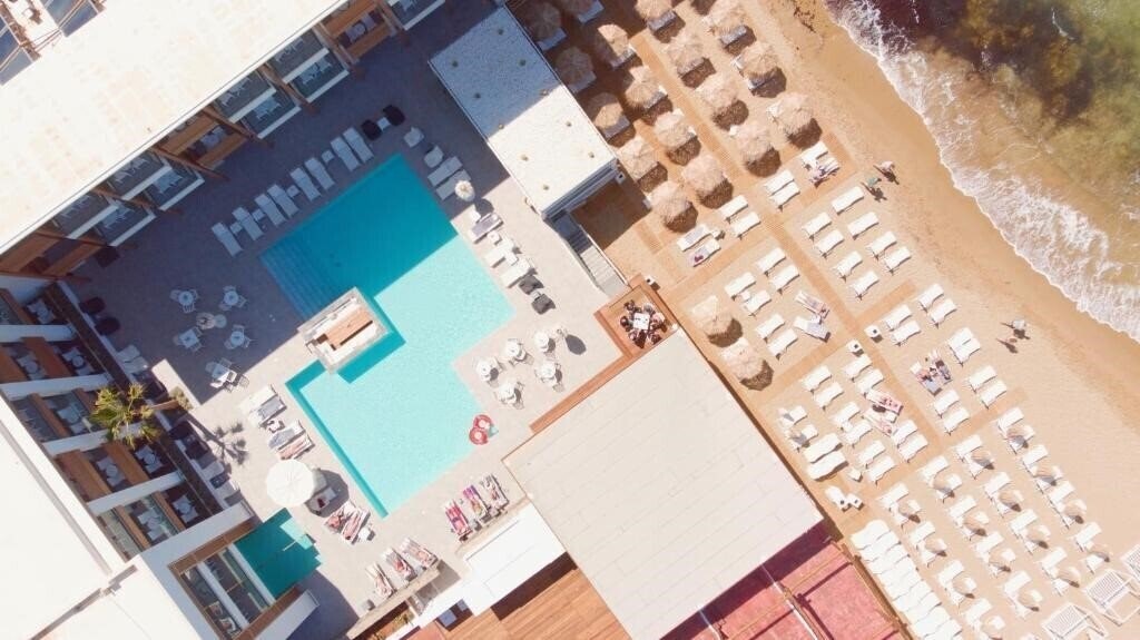 Фото Enorme Ammos Beach 5*