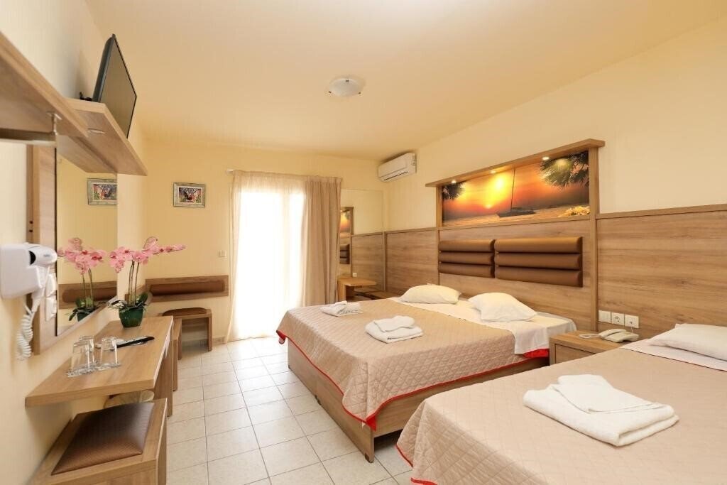 Апартаменты Sun Bay & Waterpark (ex. Sun Bay Hotel) 4*