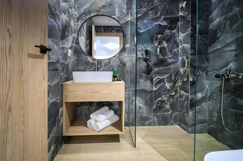 Апартаменти Soho Blue City Hotel 3*